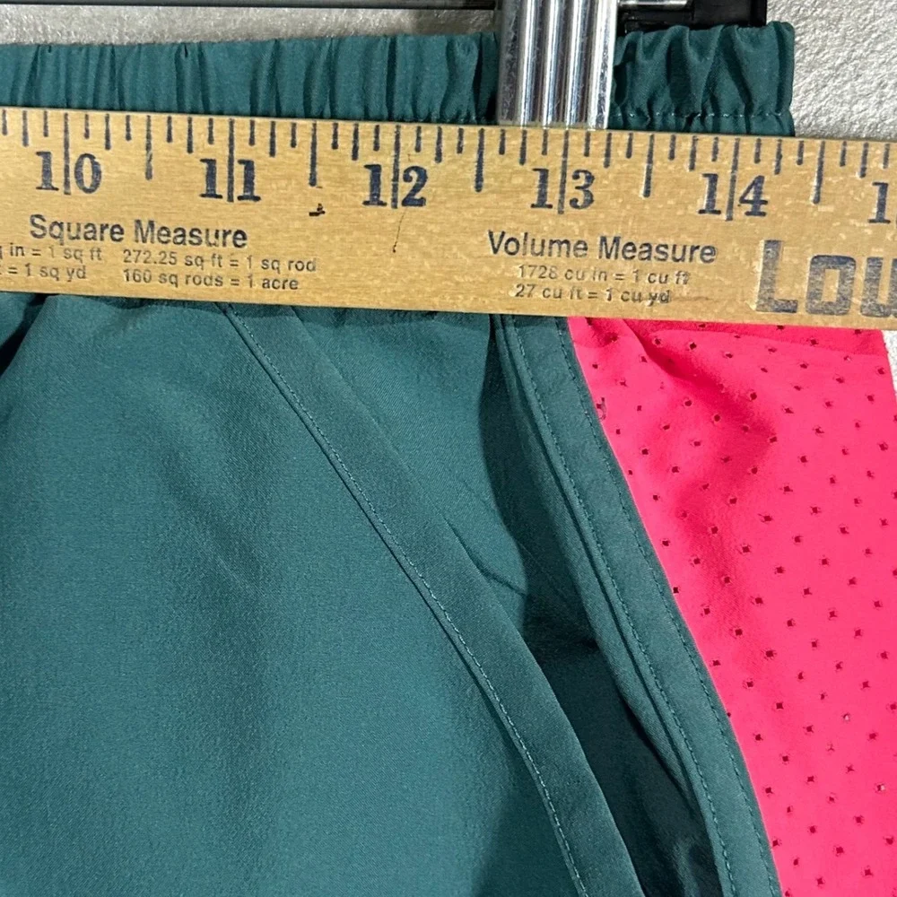 Under Armour Women Teal Pink Heatgear Running Shorts‎ Size Small Athletic